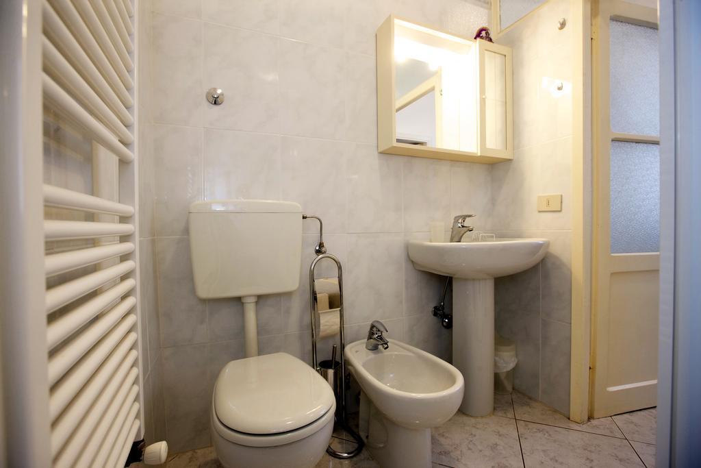 Piazzale Italia Apartment Oggebbio Exterior foto